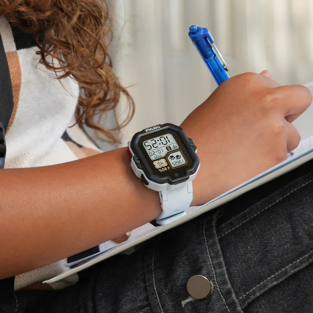Why Screen Time & Social Media Topped Parents’ Health Concerns in 2025
