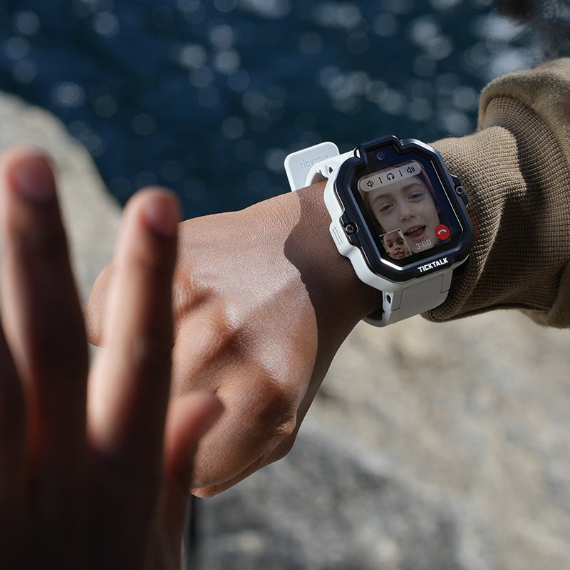 Signs It’s Time To Buy Your Child a Smartwatch